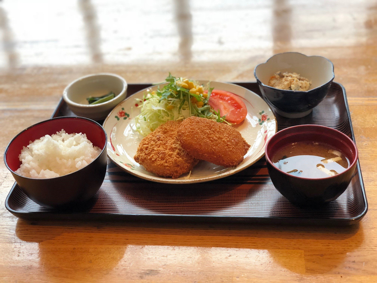 野菜コロッケ定食